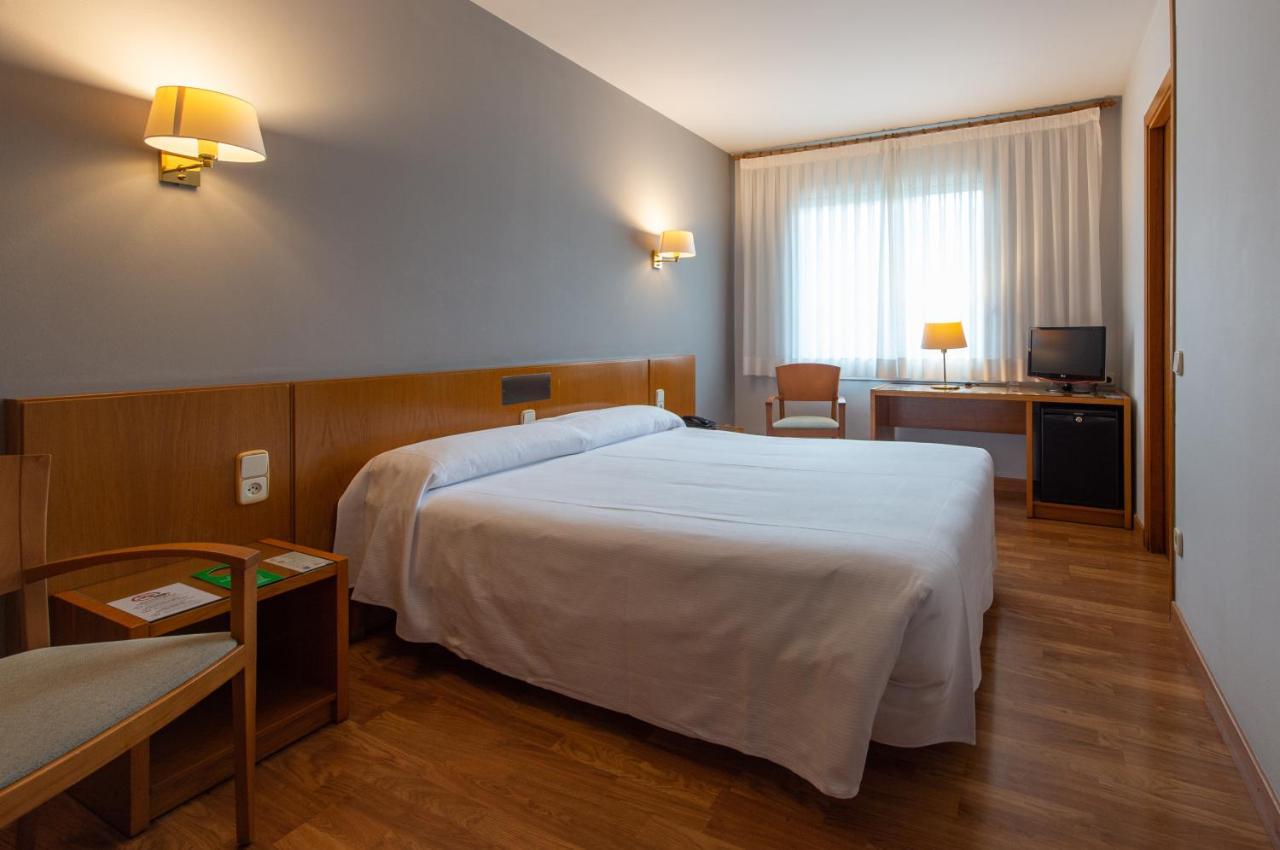 Hotel Borrell Olot Exterior photo